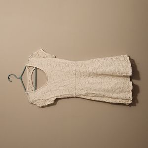 White lace streetwear society brand size m